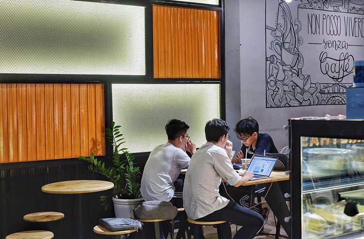 #15 Quán cà phê đêm nổi tiếng nhất Sài Gòn - Digifood