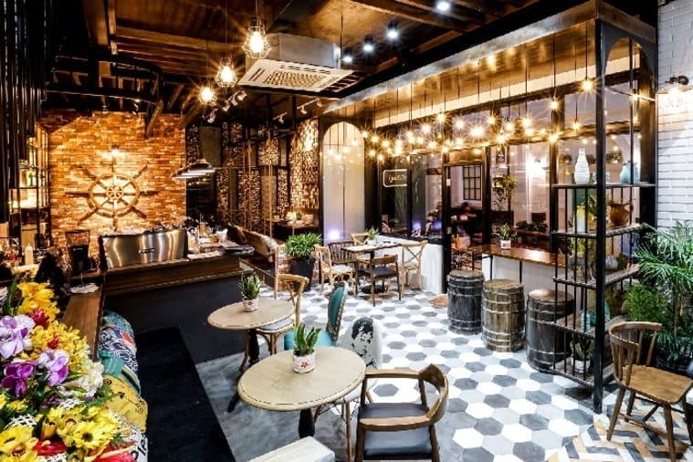 Goblin Coffee & Desserts - Quán cafe sân vườn phong cách Hàn Quốc lãng mạn