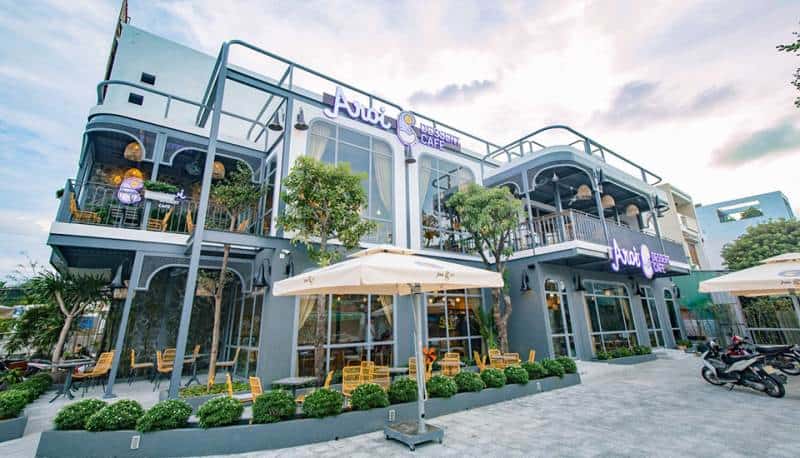 Aroi Dessert Cafe - Nổi tiếng với bánh gấu socola và trà đào miếng